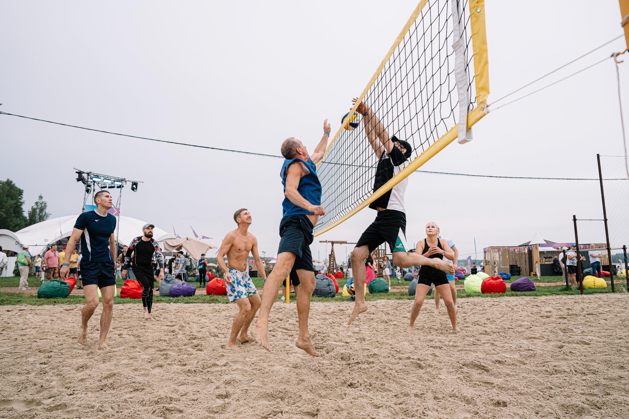 Спортивная часть фестиваля «Summer командный вайб» для ГК Самолет (*совместно с агентством Worlds)